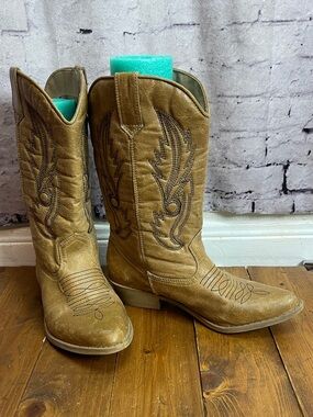 Coconuts by Matisse tan cowgirl boots gaucho women’s size 6
